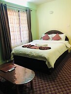 Yeti Cozy Hotel