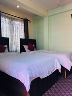 Yeti Cozy Hotel