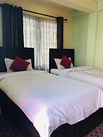 Yeti Cozy Hotel