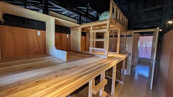 Aso Sakura Ark - Hostel