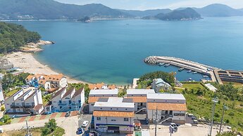 Geoje Badageurigo Pension