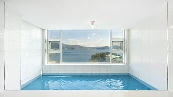 Geoje Badageurigo Pension