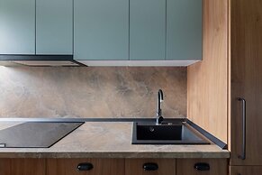 Sublime Minty Green 1BR on the Park