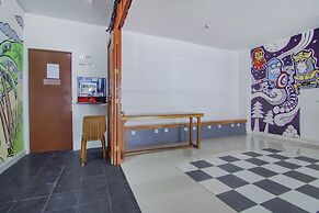 OYO 89994 Kartini House