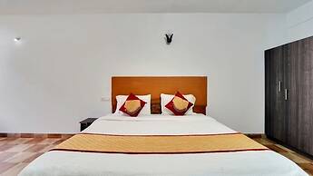 iROOMZ Rich Queen House Cottage