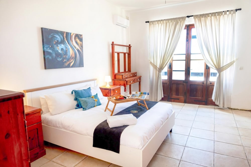 Zest Gozitan Villa & Pool