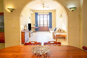 Zest Gozitan Villa & Pool