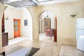 Zest Gozitan Villa & Pool