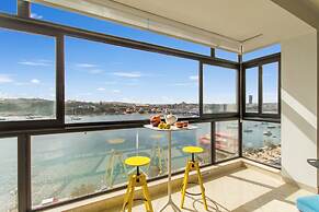 A Magnificent Sunny Seafront Apart Sliema