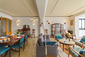 A Magnificent Sunny Seafront Apart Sliema
