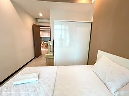 Muong Thanh Beachfront Apartment