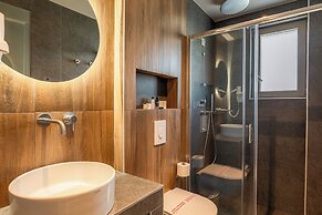 Wellnest Hotel