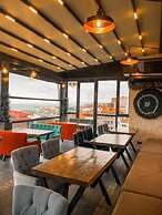 Heaven Suite Hotel