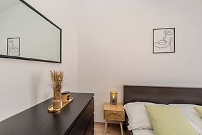 Apartments Plantosar