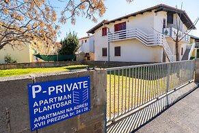 Apartments Plantosar
