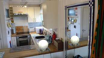 Dog Friendly Bed & Bowl Beach Chalet