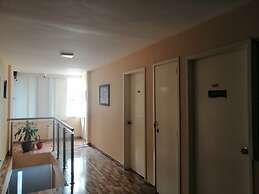 Hostal Avanza