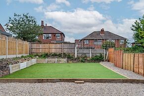 Immaculate 5-bed House in Leeds