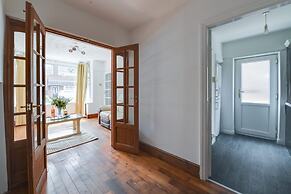 Remarkable 3-bed House in Middleton Manchester