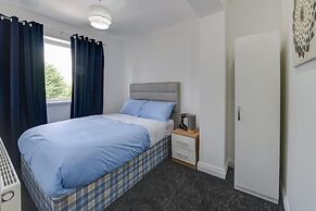 Remarkable 3-bed House in Middleton Manchester