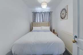 Remarkable 3-bed House in Middleton Manchester