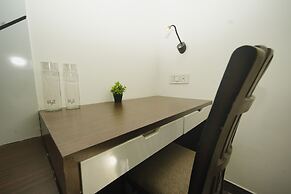 Bay Breeze Suites