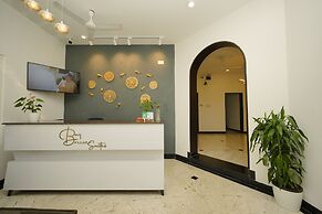 Bay Breeze Suites