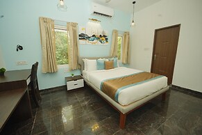 Bay Breeze Suites