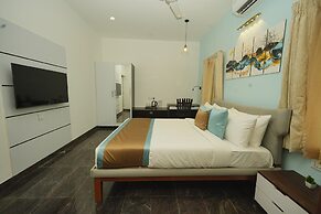 Bay Breeze Suites