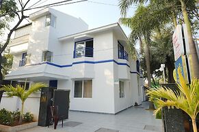 Bay Breeze Suites