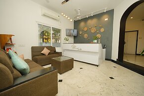 Bay Breeze Suites