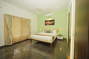 Bay Breeze Suites