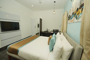 Bay Breeze Suites
