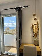 Sunshine Bay Suites