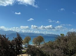 Sunshine Bay Suites