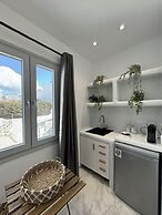 Sunshine Bay Suites