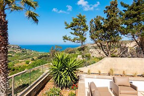 Nirvana Gozitan Villa & Pool