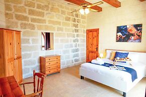 Nirvana Gozitan Villa & Pool