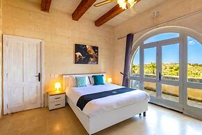 Nirvana Gozitan Villa & Pool
