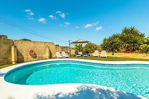 Nirvana Gozitan Villa & Pool