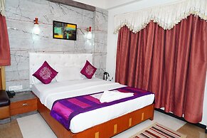 Marshall The Hotel