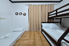Grand Villa Laguna