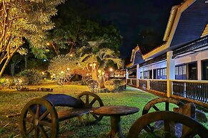 Grand Villa Laguna
