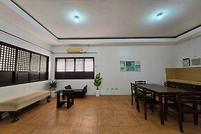Grand Villa Laguna