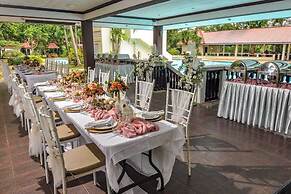Grand Villa Laguna