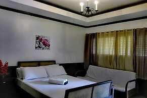Grand Villa Laguna