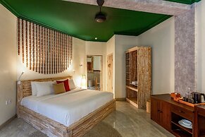 Semana Residences by Cove
