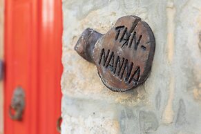Tan-Nanna Farmhouse