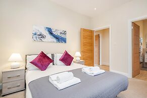 Luxury 2 Bedroom Apartments with Parking