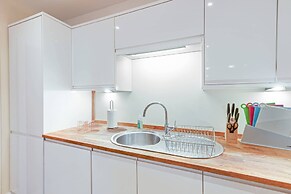 Luxury 2 Bedroom Apartments with Parking